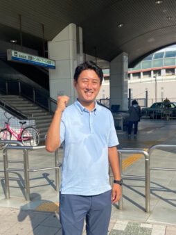 今朝は尼崎センタープール前駅でご挨拶。